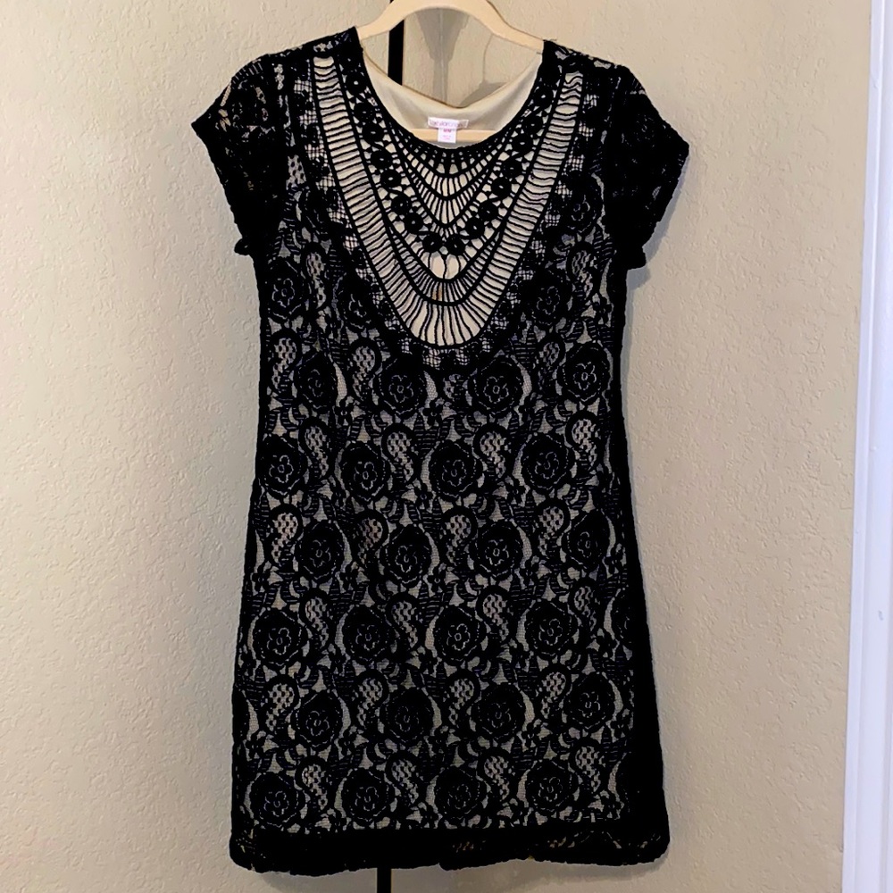 Xhilaration black lace dress size medium